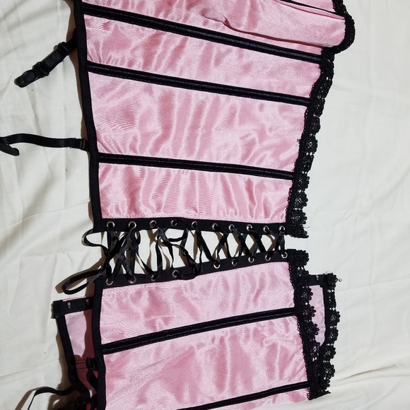 Pink corset w removal garter clips size medium - Picture 2 of 8